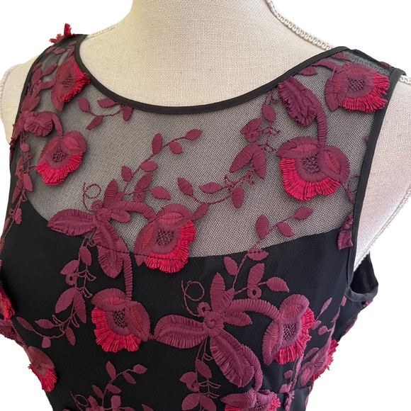 White House Black Market Black Mesh Aline Dress with Floral Appliqués 4 - Picture 4 of 11